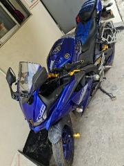 YAMAHA R15 V3